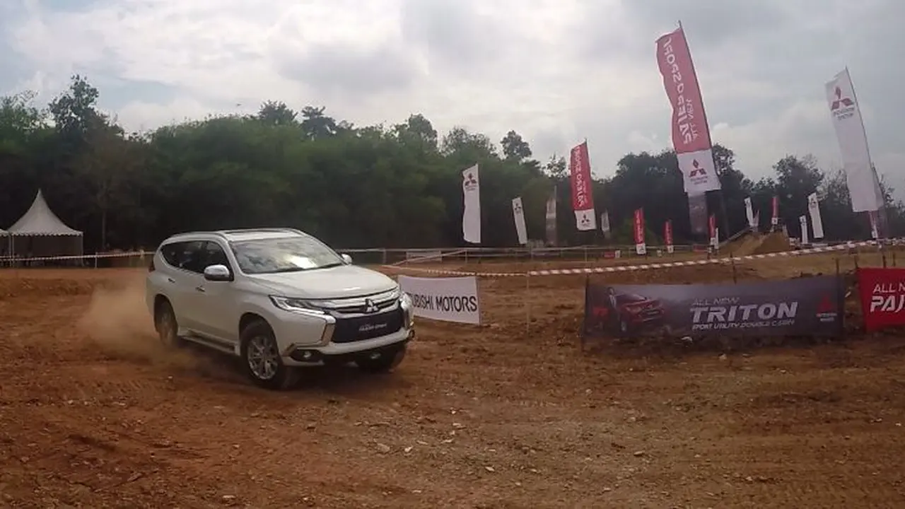 Mitsubishi Pajero Sport