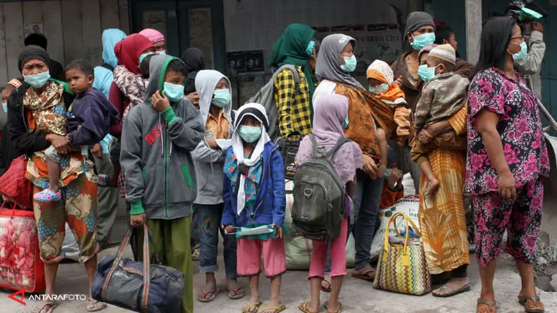 pengungsi-sinabung-140111a.jpg