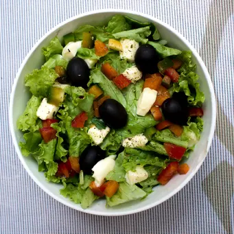 Tidak perlu makanan berat, beberapa pilihan snack sederhana bisa menjadi teman sebelum mulai bergerak.
(Foto/Dok: Pexels)