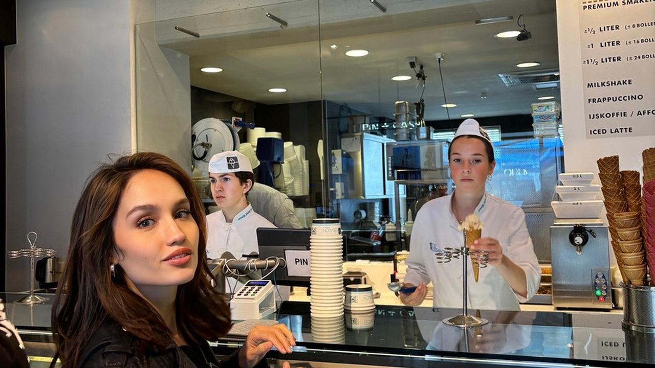 Asyik Memilih Es Krim Gelato Favoritenya