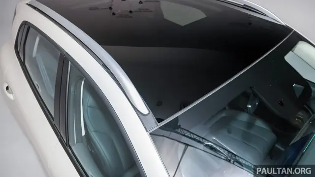 Atap Panoramic Glass Roof GWM Ora 5 HEV