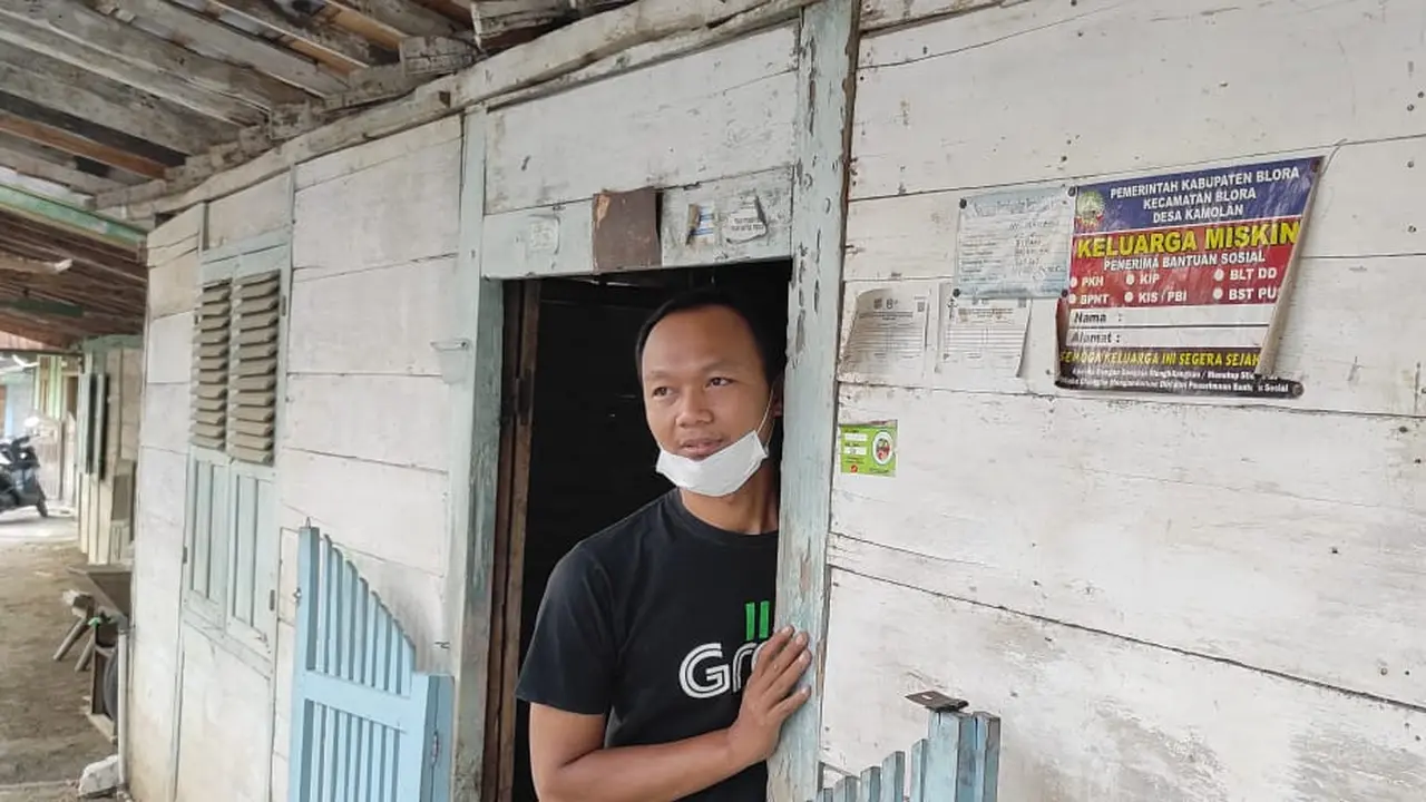 Kediaman keluarga penerima manfaat (KPM) bantuan dari Kemensos di Blora, Jawa Tengah. (Liputan6.com/Ahmad Adirin)
