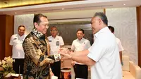Bamsoet saat menerima Kepala BNN Heru Winarko, di Ruang Kerja Ketua MPR RI, Jakarta, Rabu (20/11).