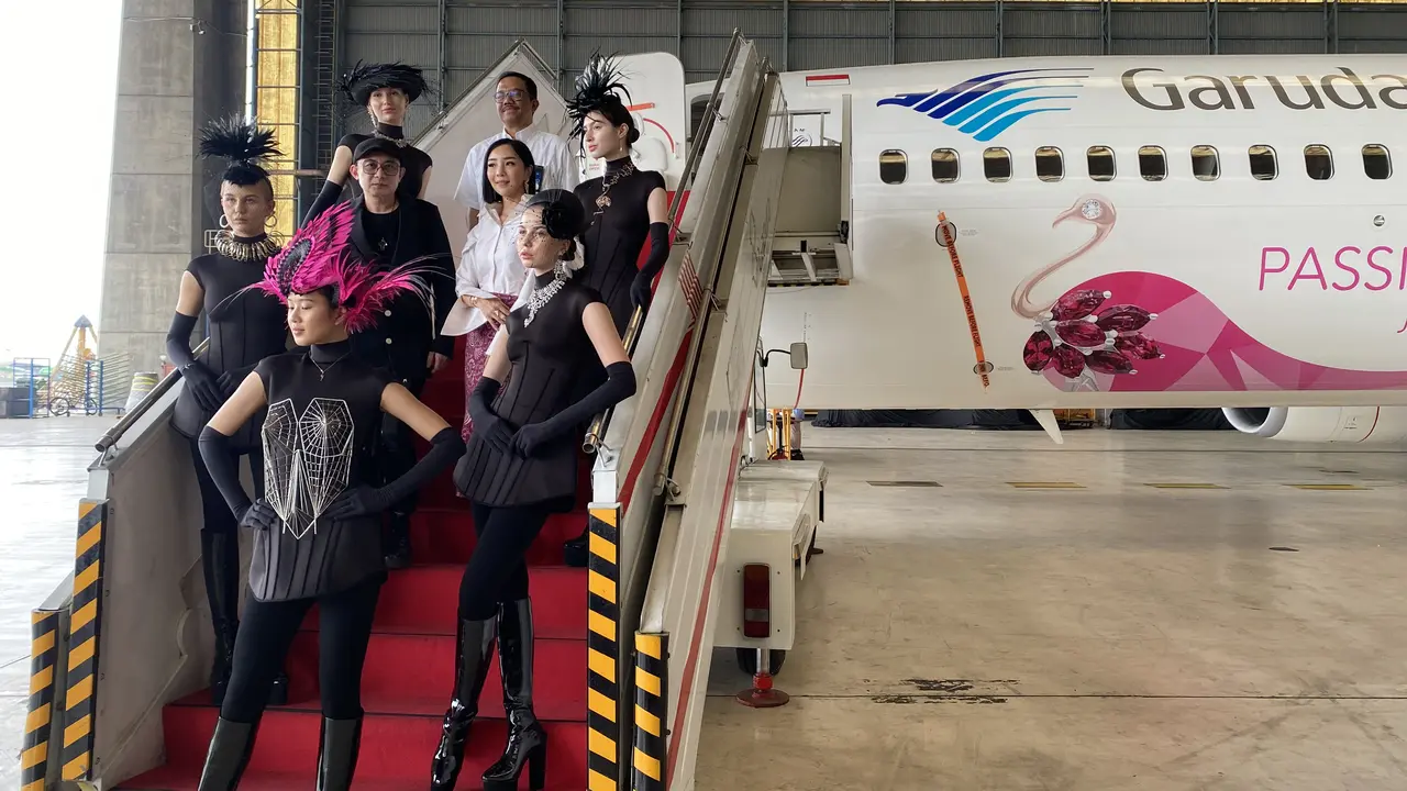 Kolaborasi Passion Jewelry, Garuda Indonesia, dan Rinaldy Yunardi