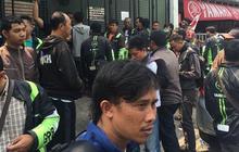 Gaji telat 2 minggu, puluhan pengojek GrabBike geruduk kantornya