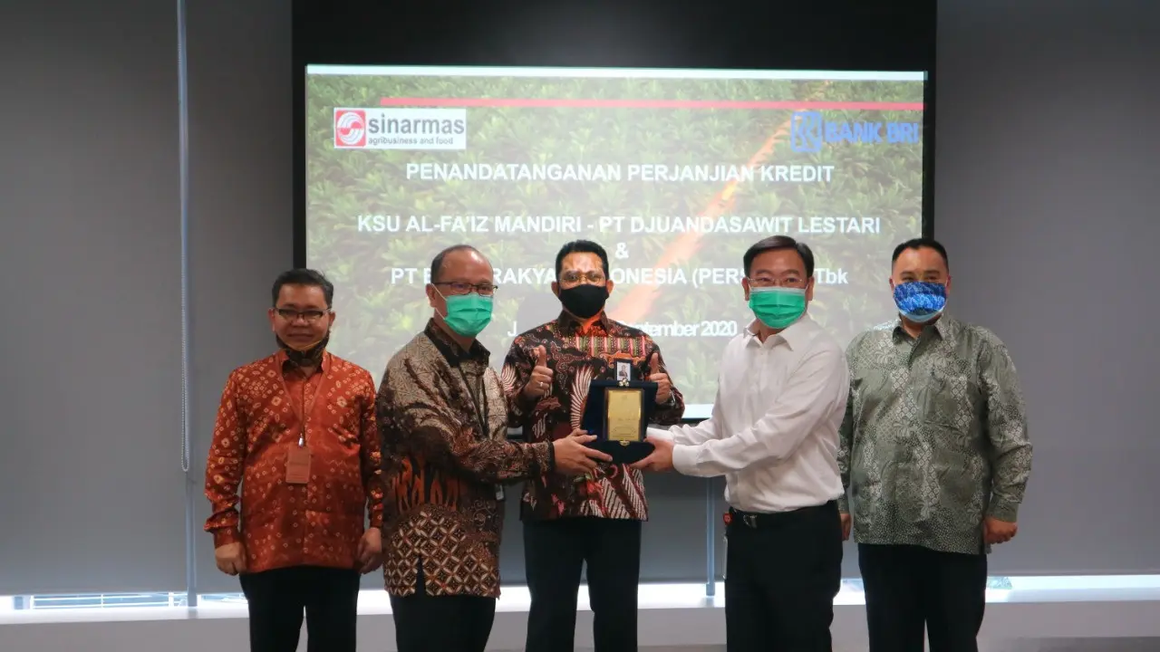 Penandatanganan perjanjian kredit Program Peremajaan Sawit Rakyat (PSR).