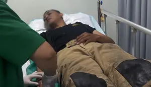 Aksi Heroik Petugas Selamatkan Lima Orang Terjebak Kebakaran