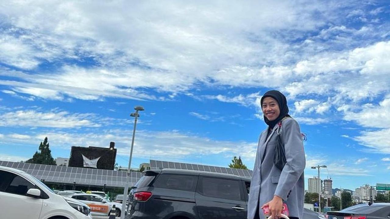 Gaya Keseharian Megawati Hangestri: Dari Bertanding Voli di Korea Hingga Transisi Menjadi Estetik