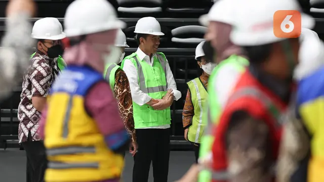 Foto: Presiden Jokowi Resmikan Tutup Atap sebagai Tahap Akhir Pembangunan Indoor Multifunction GBK