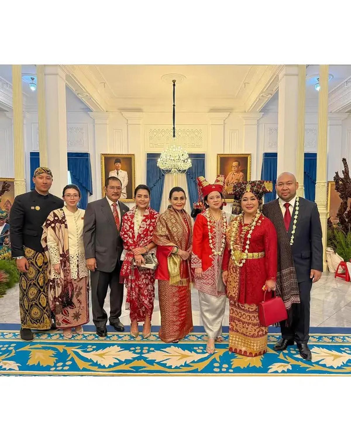 6 Potret Mayangsari Hadiri HUT RI di Istana Merdeka, Kompak Bareng Keluarga Cendana