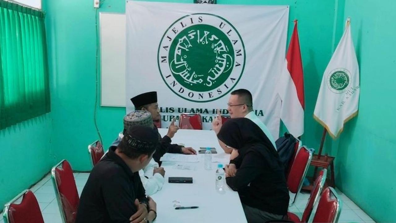 Fenomena Mualaf Karawang Meningkat Drastis, Puluhan WNA Berikrar Syahadat di MUI