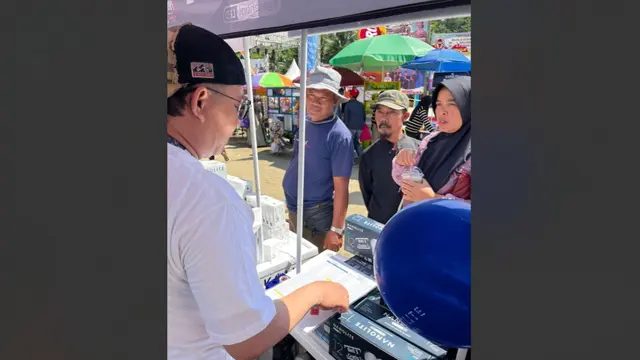 Syukuran Hari Nelayan ke-28 yang berlangsung di Desa Cisolok, Pelabuhan Ratu, Sukabumi, Jawa Barat (Jabar) berbeda dari tahun-tahun sebelumnya.