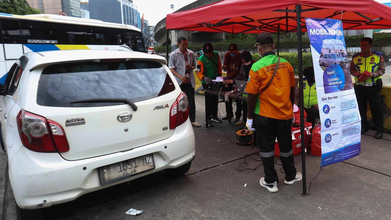 FOTO: Uji Emisi Gratis Digelar di Terminal Blok M Jakarta Selatan
