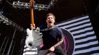 Kecintaan Tom DeLonge terhadap luar angkasa boleh jadi sudah  mencapai puncaknya  pada  minggu ini.