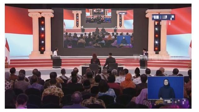 Editan Foto Layar Debat Capres