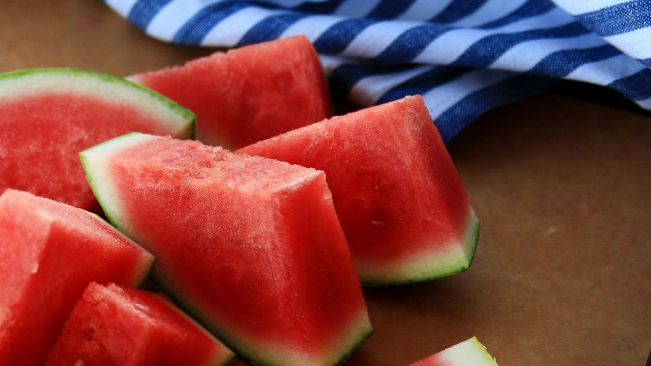 Buah-buahan Penurun Darah Tinggi, Solusi Alami untuk Hipertensi