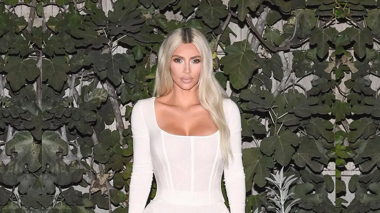 [Bintang] Kim Kardashian