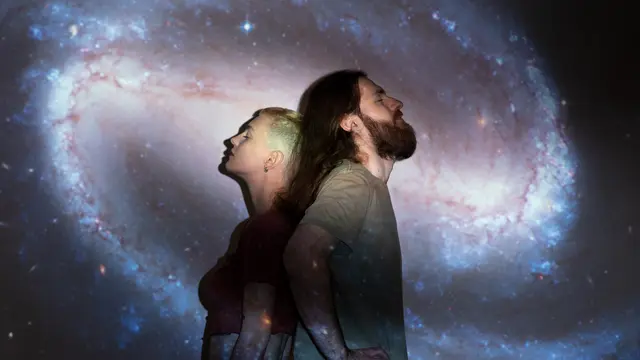 Ilustrasi pasangan yang cocok menurut astrologi (Foto: freepik)