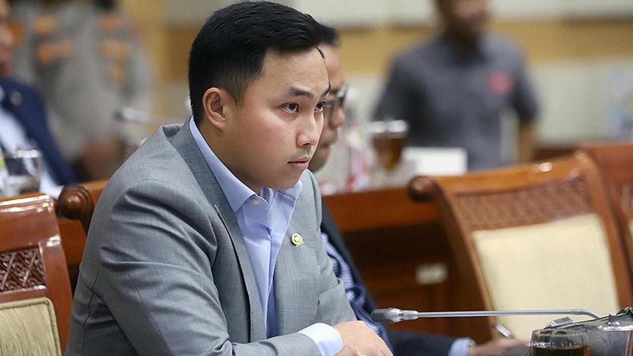 Komisi III DPR Minta Kepala PPATK Pastikan Anak Buahnya Tak Bekingi Judi Online