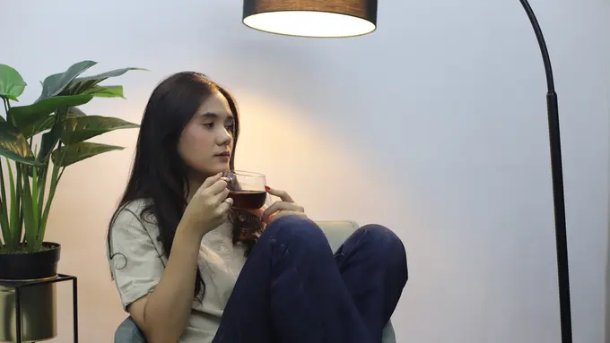 wanita november menjadi dewasa