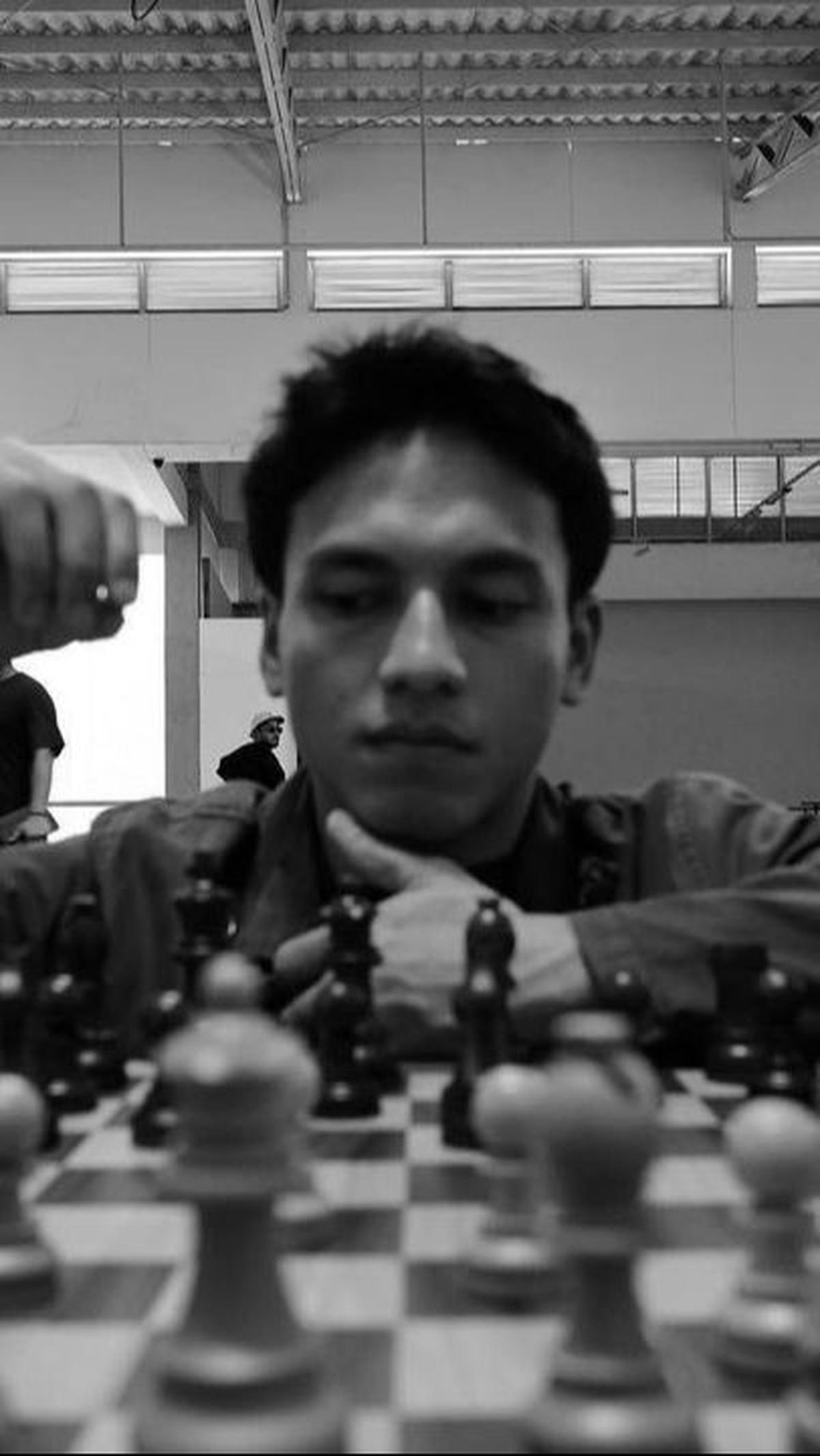 Terlibat dalam isu yang kontroversial