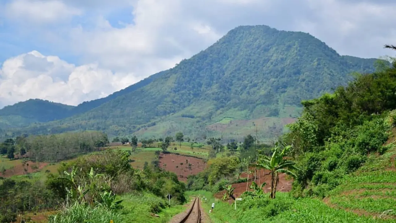Gunung Mandalawangi di Bandung