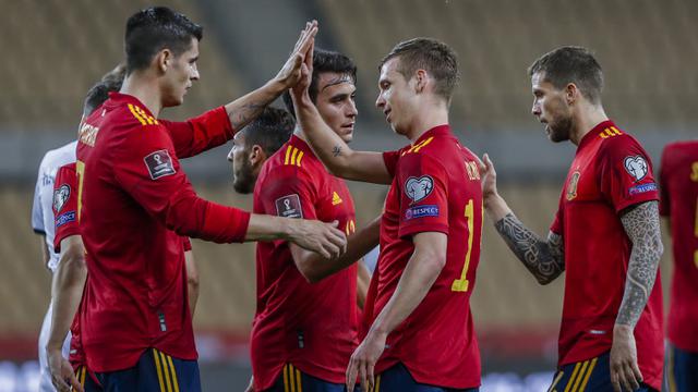 Pelatih Timnas Spanyol Sempat Terjebak Di Lift Sebelum Hadapi Kosovo Bola Liputan6 Com