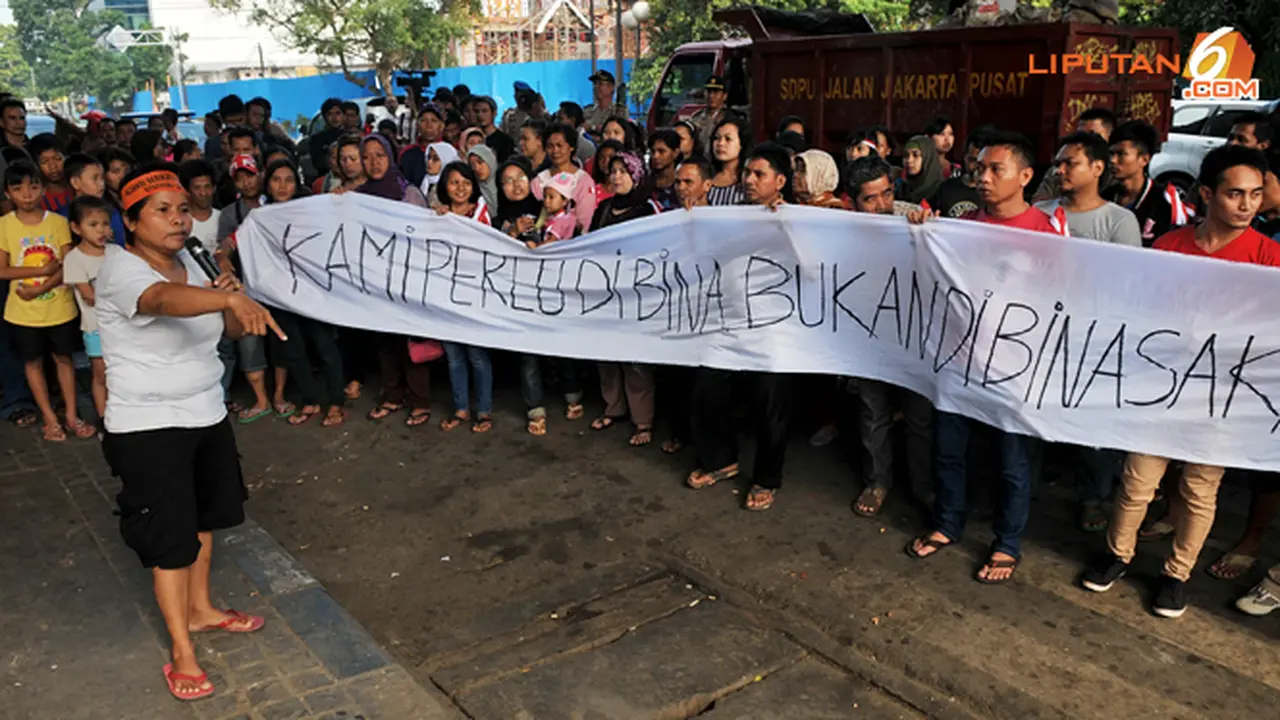 demo-pedagang-gondangdia2-130701b.jpg
