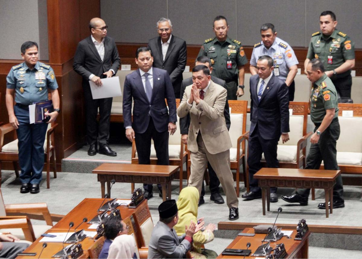 DPR Sahkan UU TNI