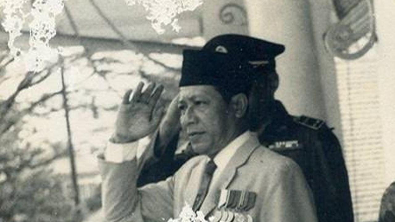 Prof KH Saifuddin Zuhri adalah Menteri Agama Republik Indonesia pada masa Presiden Soekarno, tepatnya pada 6 Maret 1962 hingga 17 Oktober 1967.