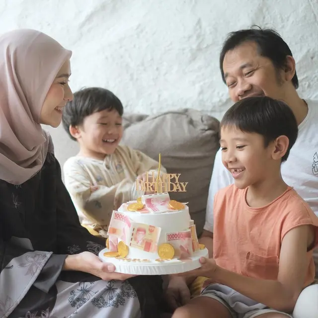 Zaskia Adya Mecca rayakan ultah Bhre (Instagram/zaskiaadyamecca)