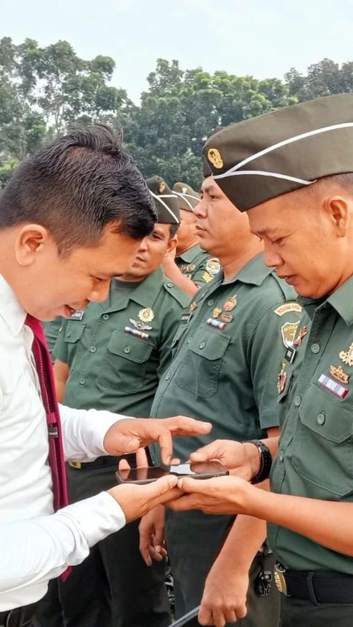 Pengecekan ini khususnya untuk melihat adanya praktik penggunaan aplikasi judi online di anggotanya. <br>