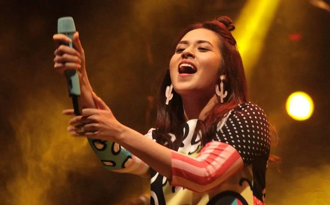 Raisa tampil di Gen Lokal Festival, Margo City, Depok, Jawa Barat [foto: www.instagram.com/febrannanta]