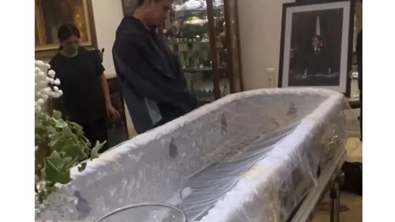 6 Potret Baim Wong Melayat Hotma Sitompul, Tetap Hadir Usai Sidang Perceraian
