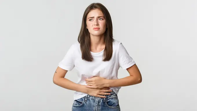 Sering Dianggap Sepele, 5 Masalah Pencernaan Ini Bisa Menjadi Tanda Awal Gangguan Kesehatan yang Lebih Serius - Cover