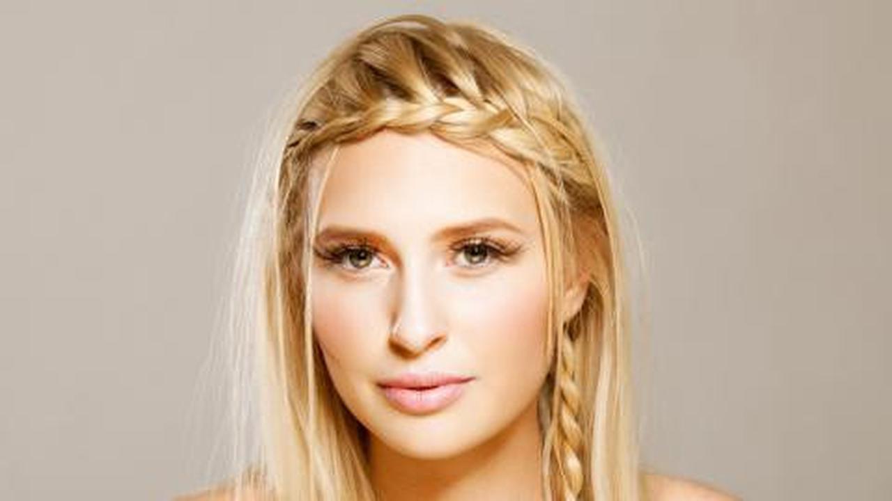 [Tutorial] Gaya manis dengan rambut kepang berenda