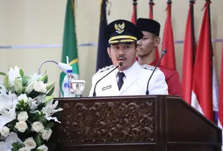 Bupati Bekasi Ade Kuswara Kunang usai dilantik di pelantikan kepala daerah serentak&nbsp;di Istana Kepresidenan, Jakarta, Kamis (20/2/2025). (Ist)