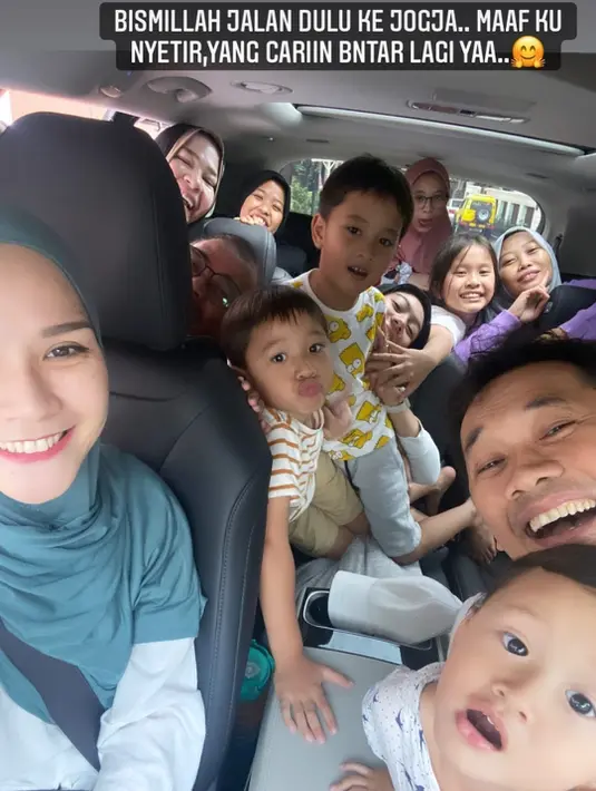 Hanung Bramantyo dan Zaskia Adya Mecca (Instagram/zaskiadyamecca)