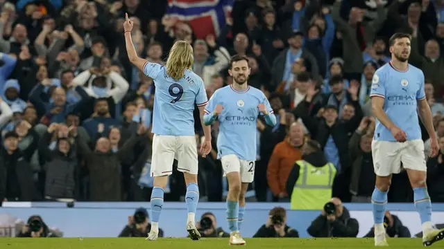 Selebrasi pemain Manchester City saat melumat Arsenal