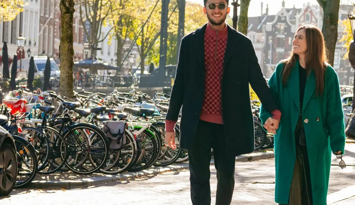 Liburan Wulan Guritno dan kekasih ke Belanda (Sumber: Instagram/wulanguritno)