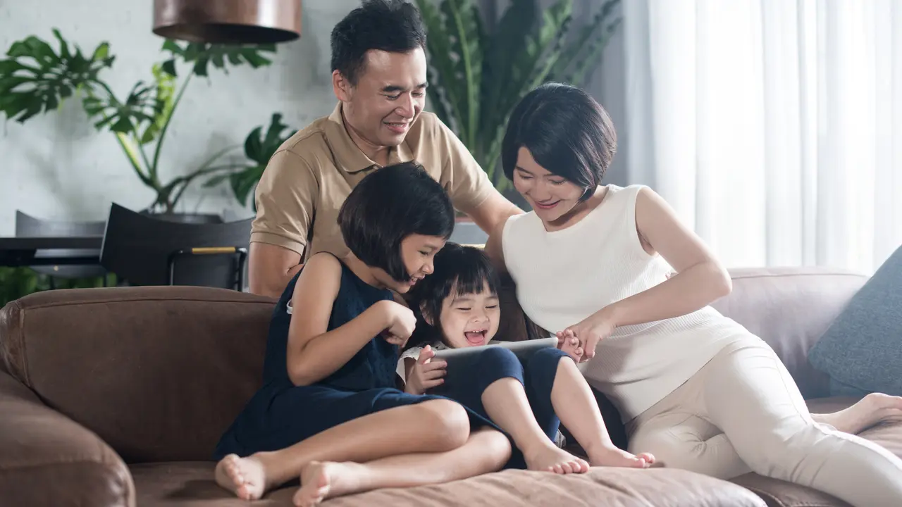 Covid-19 berdampak pada keluarga dan anak