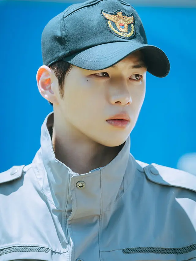 Kang Daniel dalam Rookie Cops. (Disney Plus via OSEN)
