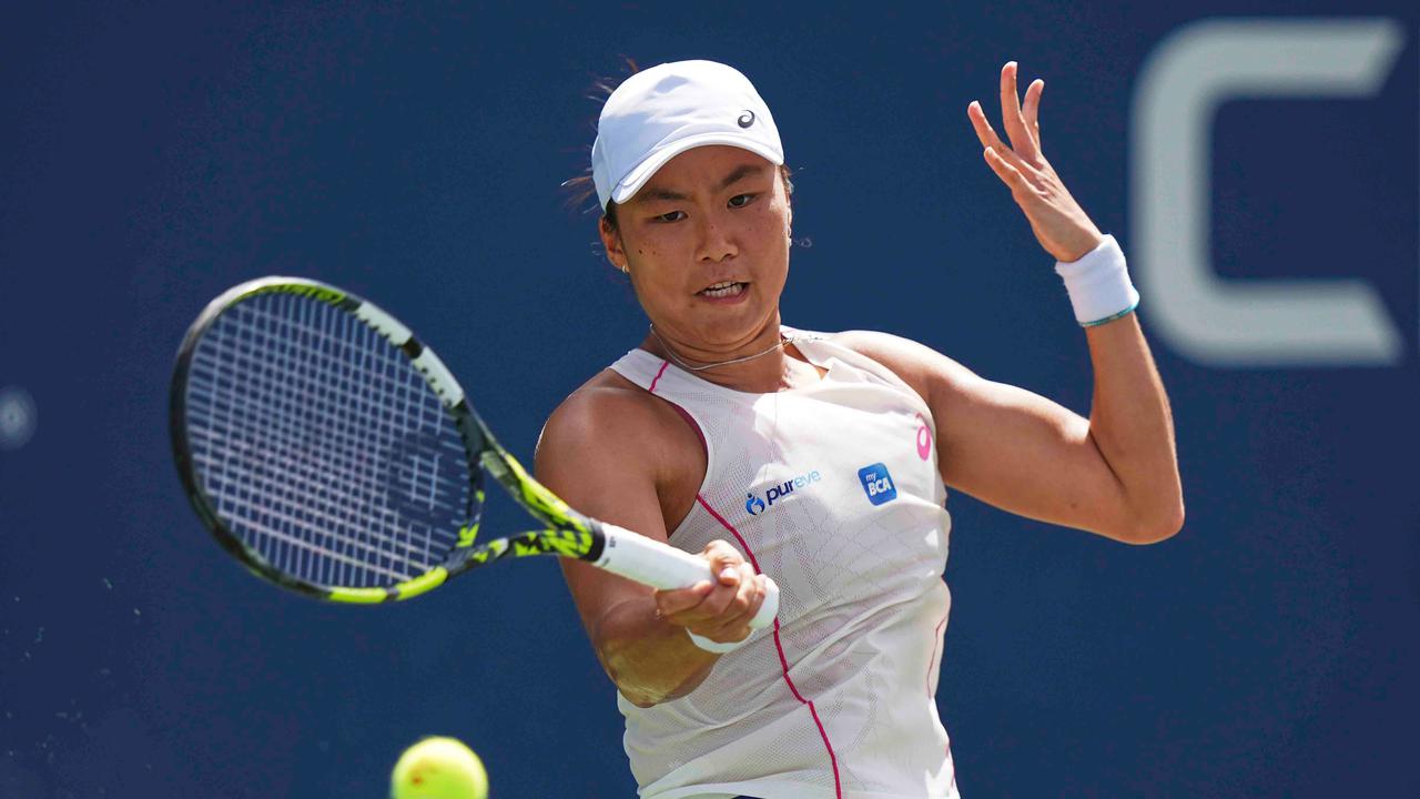 FOTO: Petenis Indonesia Janice Tjen Ukir Sejarah, Lolos ke Babak Kedua US Open 2025