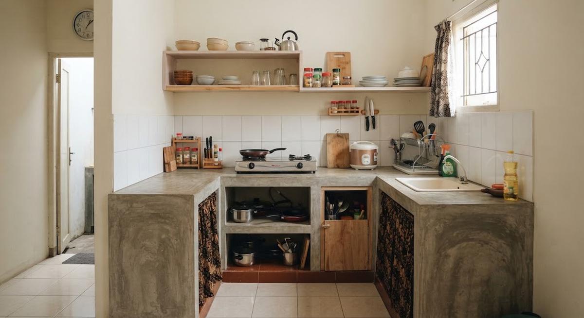 9 Inspirasi Meja Dapur Permanen untuk Ruang Memasak yang Sempit, Manfaatkan Setiap Sudut