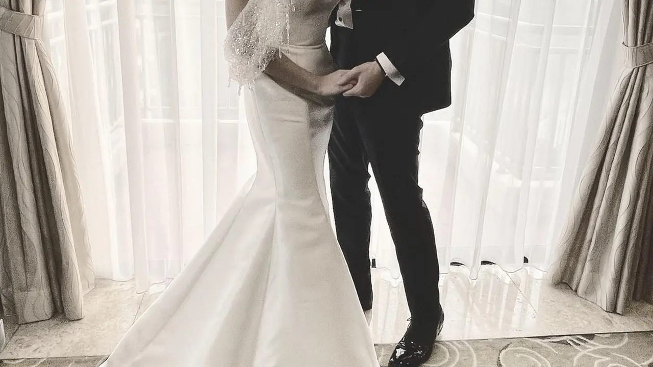 Janissa Pradja dan Mike Lewis Menikah
