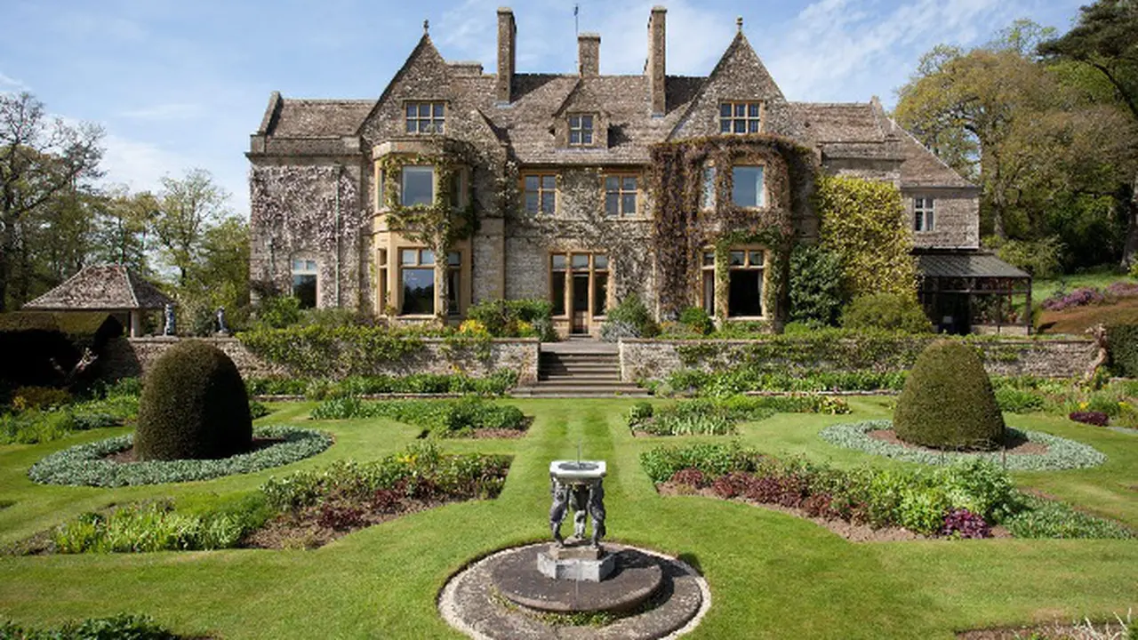 Rumah Baru David dan Victoria Beckham