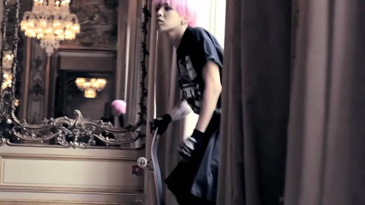 Unggah Foto di Media Sosial, G-Dragon Tuai Kecaman