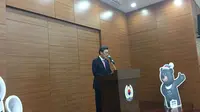 Duta Besar Korea Selatan untuk Indonesia Kim Chang-beom saat memberi sambutan sebelum upacara pembukaan Olimpiade Musim Dingin 2018 berlangsung (Liputan6.com/Teddy Tri Setio Berty)