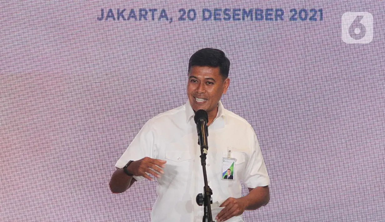 Direktur Utama BPJamsostek Anggoro Eko Cahyo memberi sambutan pada peluncuran kerjasama perluasan kemudahan daftar dan bayar iuran jaminan sosial ketenagakerjaan melalui kantor pos di seluruh Indonesia dan platform digital Pospay di Jakarta, Senin (20/12/2021) (Liputan6.com/HO/BPJS)