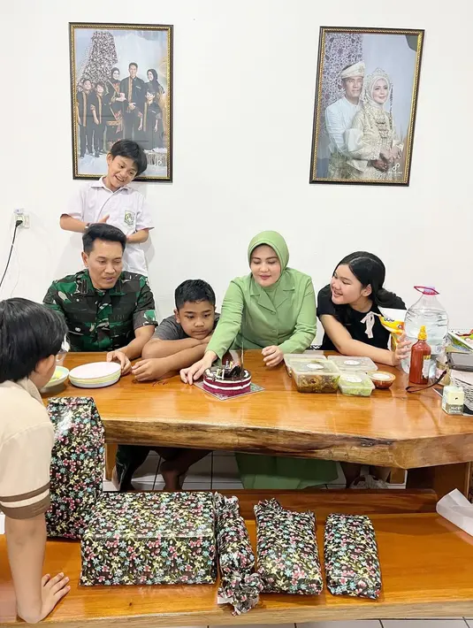 [Instagram/julianamoechtar]